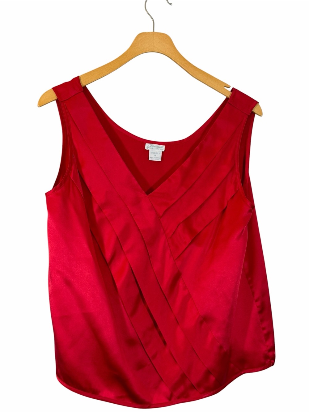 Vintage 100% Silk Red Sleeveless V Neck Top Size M Office Siren Corporate Chic